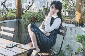 收入是呆妹5倍！沫子爆料吃鸡主播薪资内幕：难怪雪mm住5000W豪宅图片