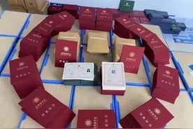 学历就像是敲门砖，能改变人的三大格局！高学历有什么待遇呢？图片