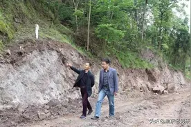 2021年在村委会任职，一共给我发了多少钱？图片