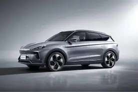 北汽向新而行 | 北汽新能源“极狐”品牌车主陈文成：台湾青年的北京故事图片