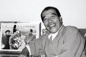 1973年，周恩来第3次视察大寨，感慨：我老了，不会有希望再来了图片