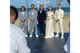 刘诗诗这回真把大家美到啦！新活动造型爆火，在晚宴内场上更惊艳图片