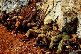 中美两国在对越反击战中的战利品，瞒过了全球？实际不多就三件图片