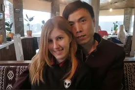 2019年，河南38岁外卖员娶小12岁乌克兰美女，如今怎么样了？图片