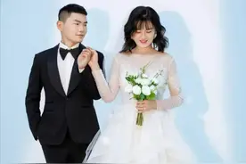 班长嫁给司务长，网友：他俩谁说了算？图片