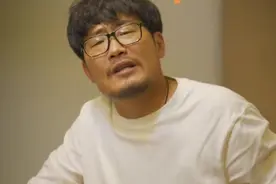 安徽农村穷小子，拍视频获千万粉丝，年赚千万，还被张艺谋赏识图片