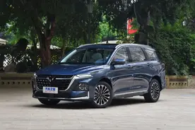 凯捷：最便宜混动MPV?小桌板+腿托，体型与奥德赛相当，却便宜10万？图片