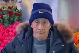 1997年，河南50岁单身男人捡回一个女弃婴，后来过得怎么样图片