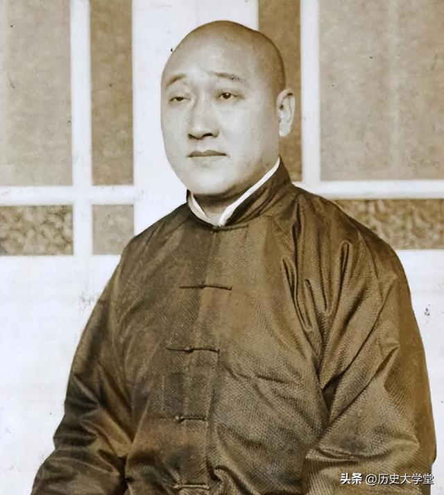 民国收复唐努乌梁海地区,却在1944年并入苏联,老蒋无奈承认