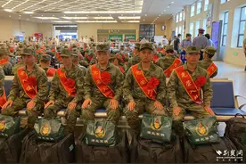 金秋送新兵 服务暖军心 武汉军供站全力保障2023年秋季新兵光荣启程图片
