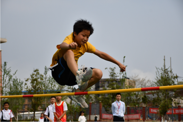 四川省民生研究会新媒体中心-官网