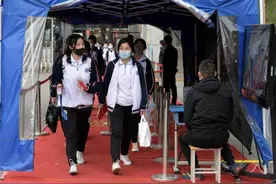 刚开学又居家？西安中小学再次停课，家长：无缝衔接“暑假”图片