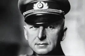 德军封神之战 面对铁桶般马奇诺防线怎办？ 曼施坦因：简单！飞过去图片