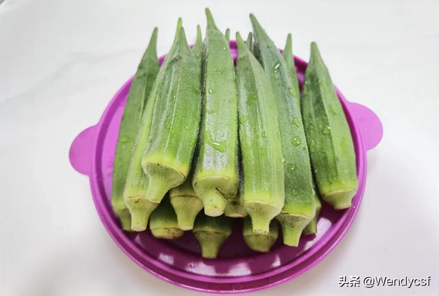 花胶煲老母鸡汤的功效 2026年花胶煲老母鸡汤的功效与禁忌 花胶煲老母鸡汤的功效 2026年花胶煲老母鸡汤的功效与禁忌