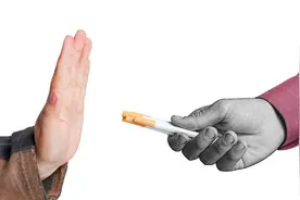 戒了烟，尼古丁还能在体内存留多久？戒了酒，身体又会有啥变化？图片