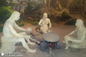 女人和老公以外的男人去吃饭喝酒正常吗？图片