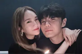 杨丞琳带老公回台湾，贴脸搂肩庆39岁生日，李荣浩与丈母娘罕同框图片