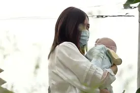 男子不想要孩子，妻子怀孕后偷偷生下，父母：简直是造孽啊图片