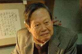 翁帆：28岁嫁82岁杨振宁，为了丈夫18年坚持早睡，不要孩子也恩爱图片