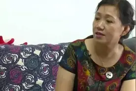 44岁漂亮女子风韵犹存，被42岁男子秒相中，男子：啥要求我都答应图片