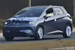 比亚迪2025新款海豚实车曝光：车头变化明显，最高续航520km图片