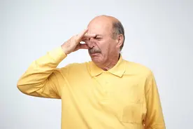 身体有病，“屁”先知！提醒：频繁放臭屁，小心这4种疾病的可能图片