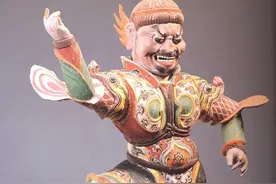 文物新疆 | 来认识一下这件身披明光甲的“宝藏木俑”图片