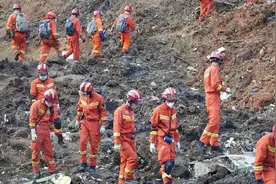 东航MU5735坠机事故，为什么要找到黑匣子？图片