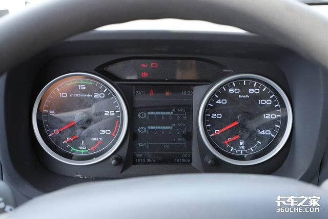 6缸260马力高顶双卧，一汽解放J6L尊享版堪称绿通运输利器