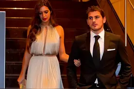 41岁皇马传奇迎第二春！新女友33岁颜值气质在线，不输乔治娜图片