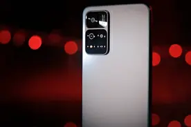 2022年买手机预算不足，优先考虑这4款，电池耐用价格还不高图片