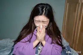 新冠阳了发烧还怕冷，喝黄豆煮水、葱白烧水、可乐姜汤真能退烧？图片