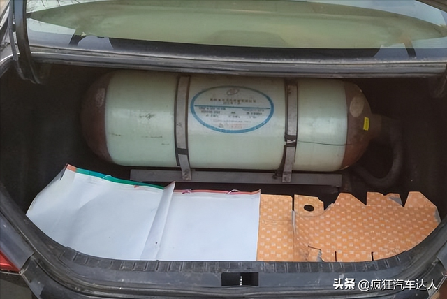 如果把汽车油改成气，发动机会产生影响吗？如果有会多大呢？