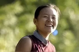 50岁龚琳娜离婚后，在云南租房种菜，不给孩子财产自己潇洒图片