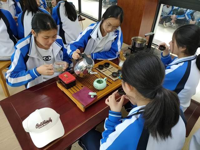 四川省民生研究会新媒体中心-官网