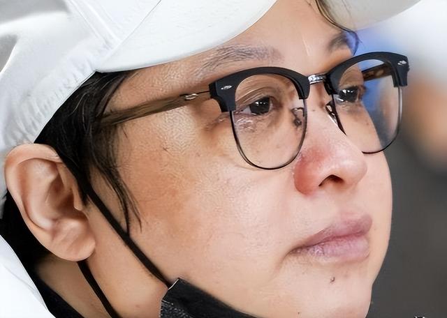 侵吞善款贪污上亿，被实名举报“假慈善”的韩红，首次正面回应