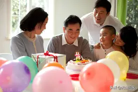 农村俗语：小孩要过三次生，老人过生有三寿，这是什么讲究？图片