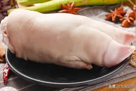 猪蹄越大肉越多？老屠夫教你“3不买”，轻松挑前蹄，不被肉贩骗图片