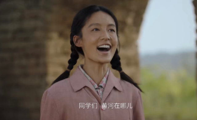 看了被“烤瓷牙”毁了的年代剧，我怀念起了海清殷桃的乡土味