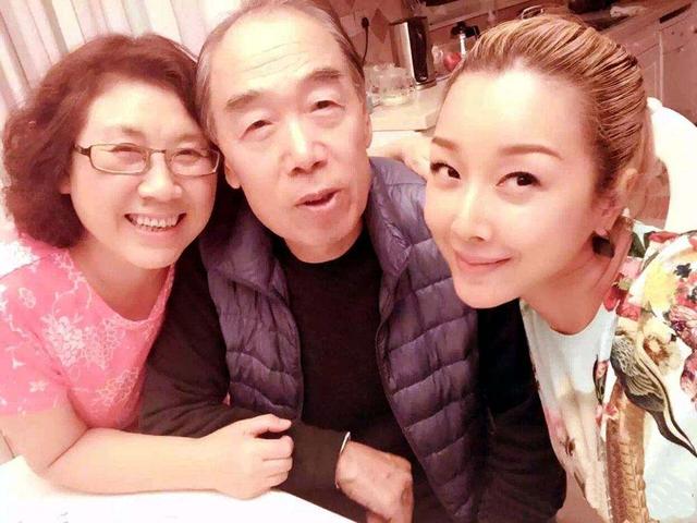 "四大天后"孙悦,34岁嫁给富豪丈夫,真的是因为爱情而不是钱