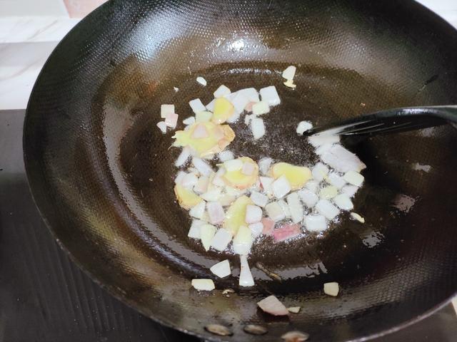 用鸭肉炖汤，记住“3个要”，没腥味，汤浓鲜美，比鸡汤喝着香