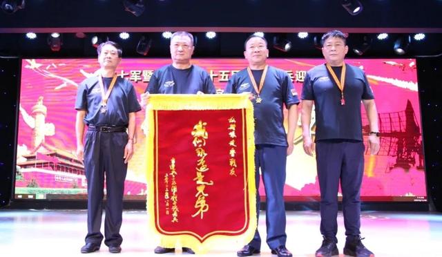 市作协文艺志愿者小分队走进参战老兵