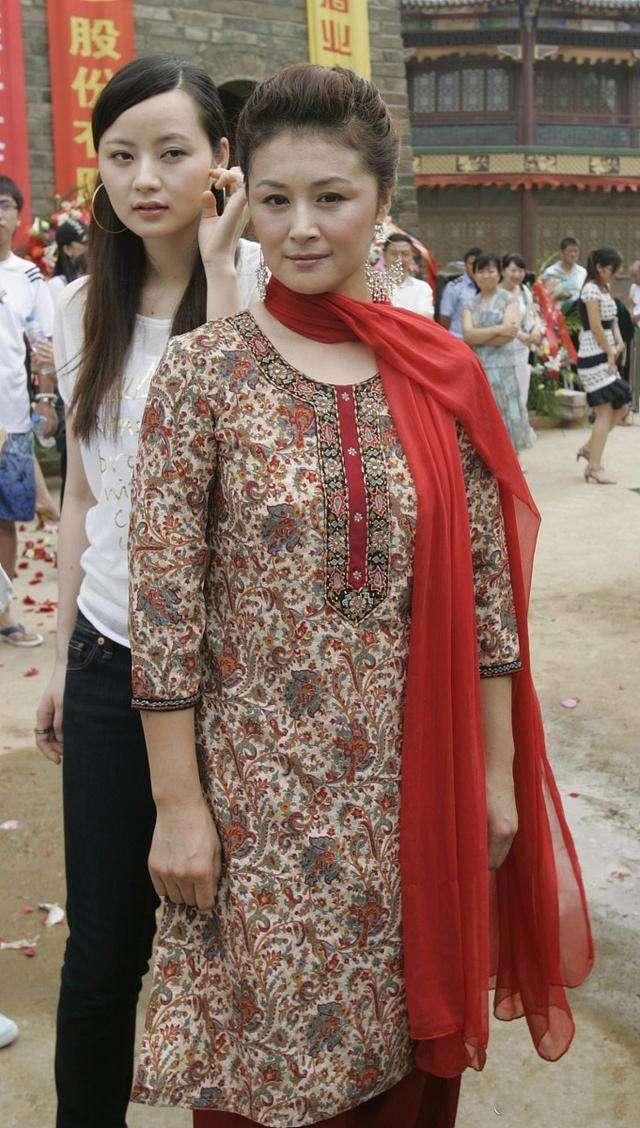 于月仙,因考中戏被学校惩罚去烧锅炉,入圈可不是因为姐夫赵本山