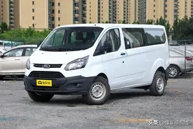 新车 | 售价15.30万元起，福特全顺新车型上市，中轴低顶，2.0T动力图片
