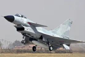 与美国F16的交换比是1比8？歼10在巴基斯坦空军眼中是什么样子？图片