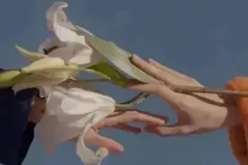 女生被搭讪，一定很开心吧？图片