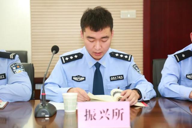 “书香润警营 青春心向党”西安公安阎良分局开展五四青年读书分享活动