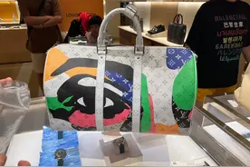 |||LV菲董限定45旅行袋，感觉又是Lv的一个创意之作，非常好看！图片