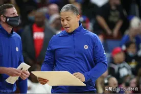 明日央视复播NBA又取消，只为给卢指导一个面子？图片