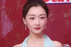 舒淇明媚，张子枫成熟了，却有2男星抢风头，上海这一夜，不简单图片